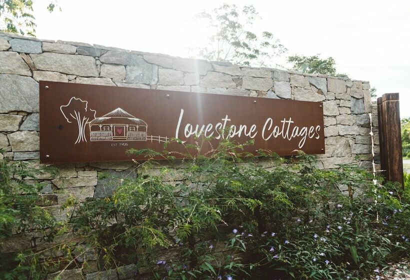 Lovestone Cottages Montville