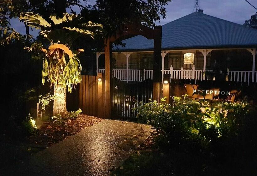 Lovestone Cottages Montville