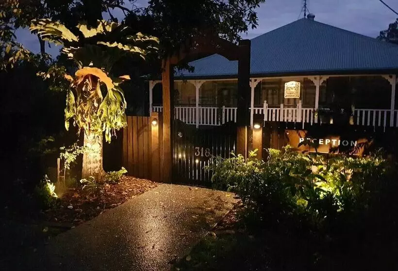 Lovestone Cottages Montville