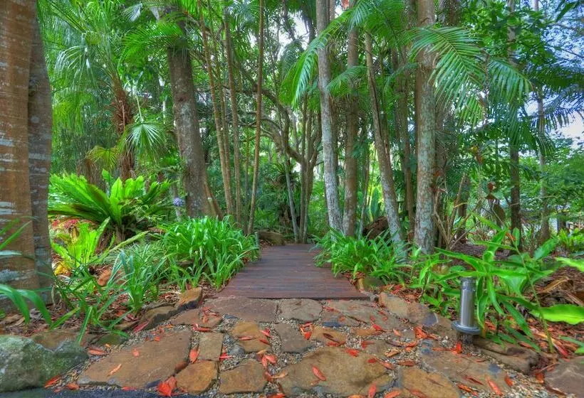 Lovestone Cottages Montville