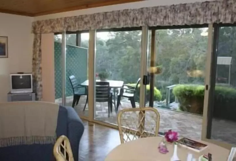 モーテル Tweed Valley Lodge