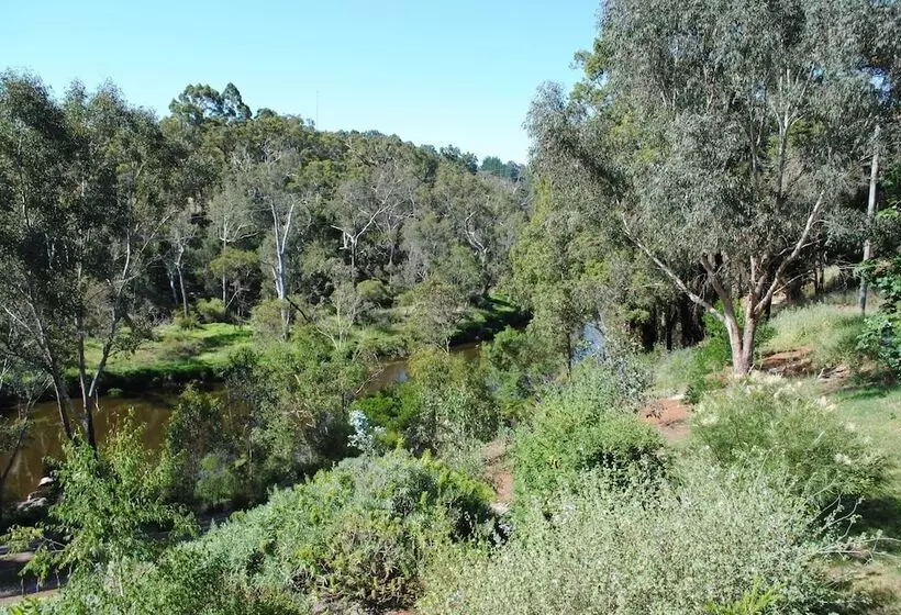 モーテル Tweed Valley Lodge