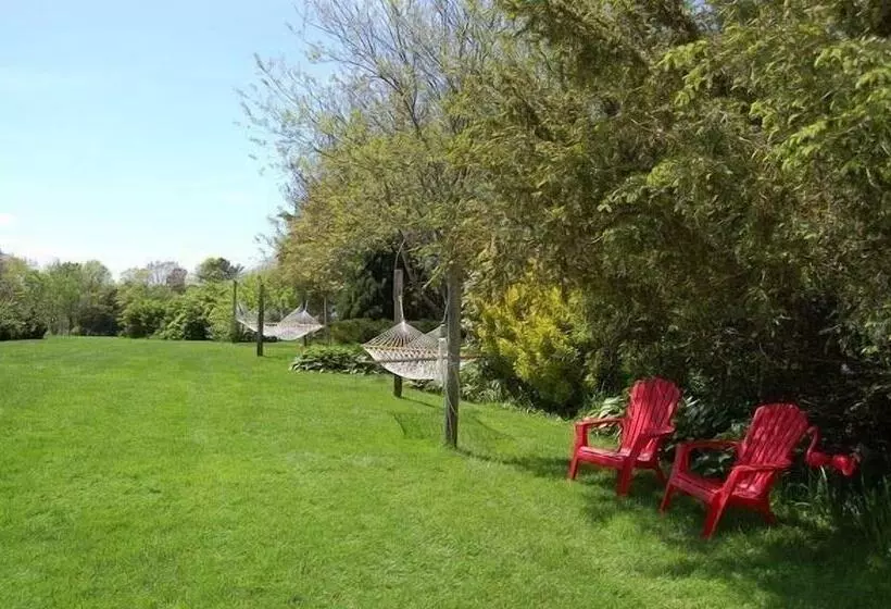 تختخواب و صبحانه Simmons Homestead Inn