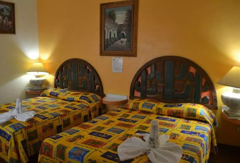 ホテル Cactus Inn