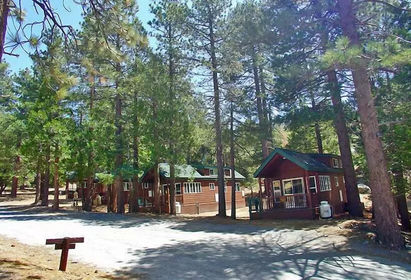 Hotelli Idyllwild Rv Resort   Caravan Park