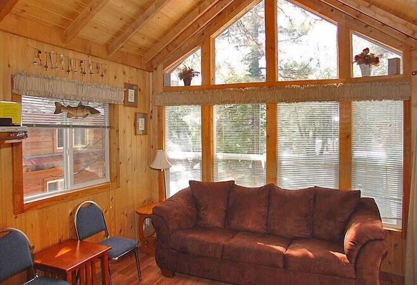 هتل Idyllwild Rv Resort Caravan Park