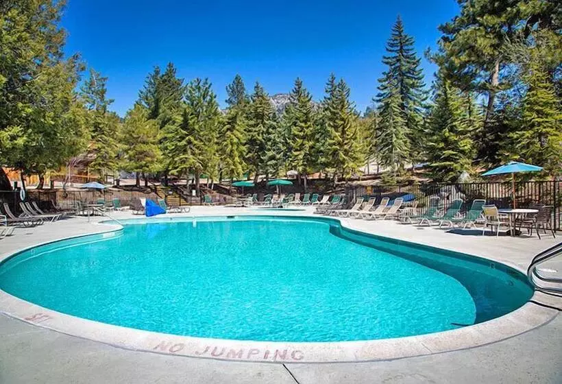 Hotelli Idyllwild Rv Resort   Caravan Park