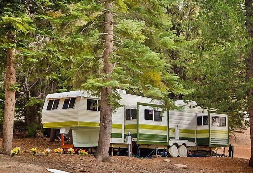 Hotelli Idyllwild Rv Resort   Caravan Park