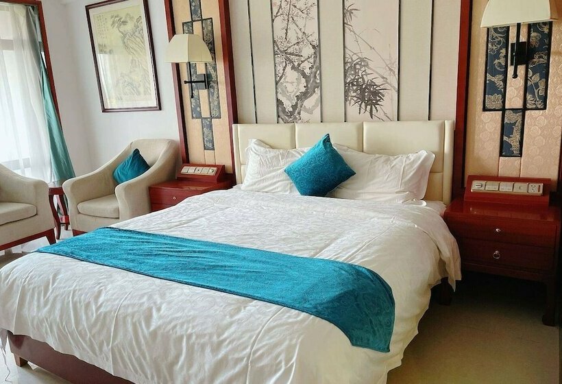 Hotel Ramada By Wyndham Wanning Resort