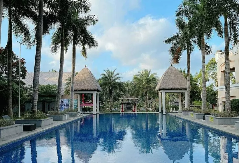 ホテル Ramada By Wyndham Wanning Resort