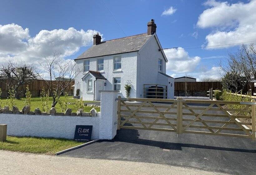 Elidyr Cottage 3 Bed Cottage Amroth