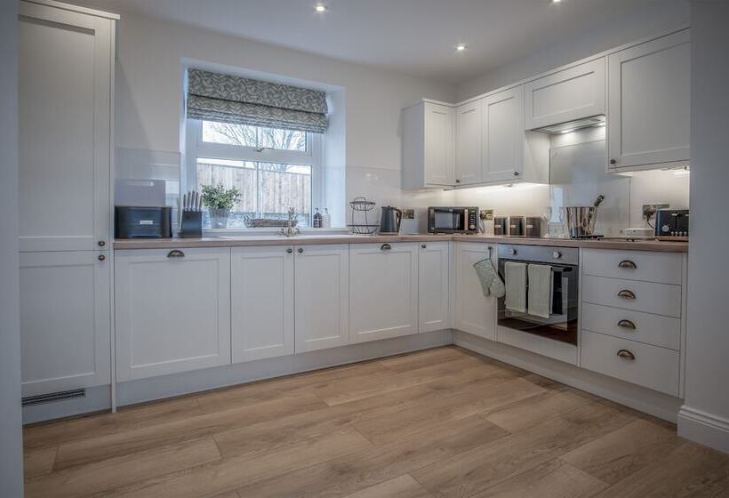 Elidyr Cottage 3 Bed Cottage Amroth