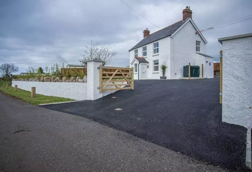 Elidyr Cottage   3 Bed Cottage   Amroth