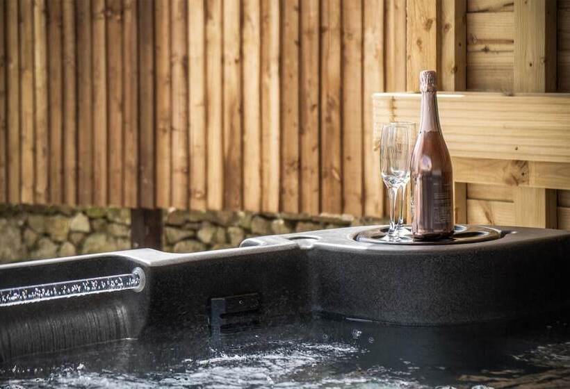 Elidyr Cottage 3 Bed Cottage Amroth