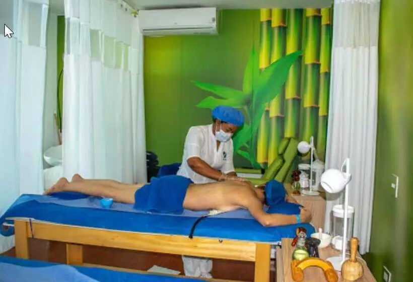 ホテル Poblado Coveñas