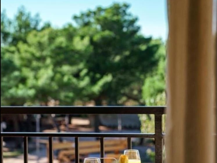 هتل Unique Pool View Room With Breakfast Included