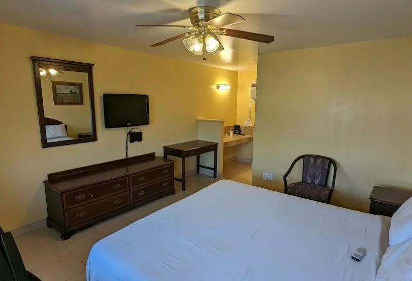 Motelli Canadian Inn