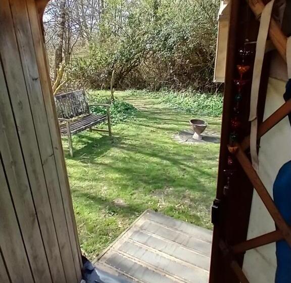 ベッドアンドブレックファースト South Downs Eco Lodge & Camping