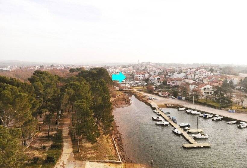 بنسيون House Uli Near The Funtana Beach