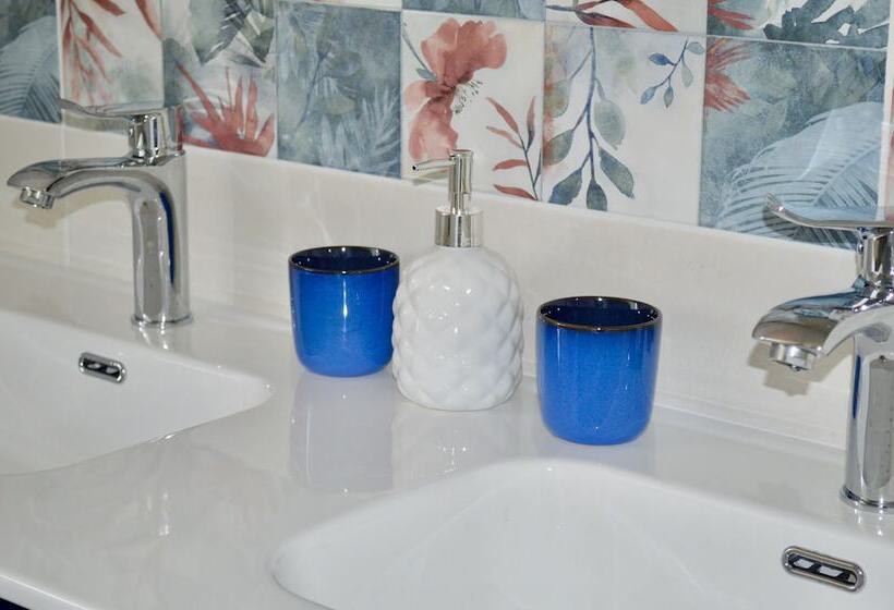 بنسيون La Pichonnière