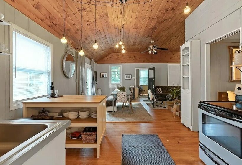 Romantic Bungalow Amongst The Pines