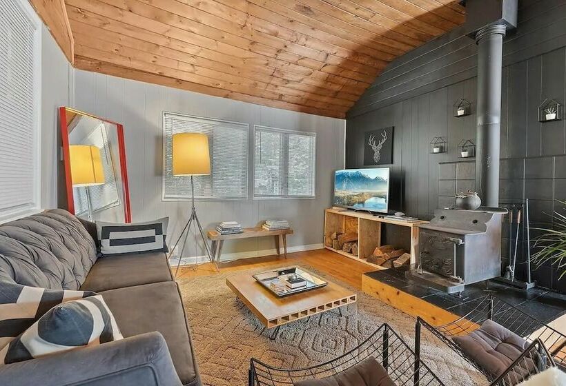 Romantic Bungalow Amongst The Pines