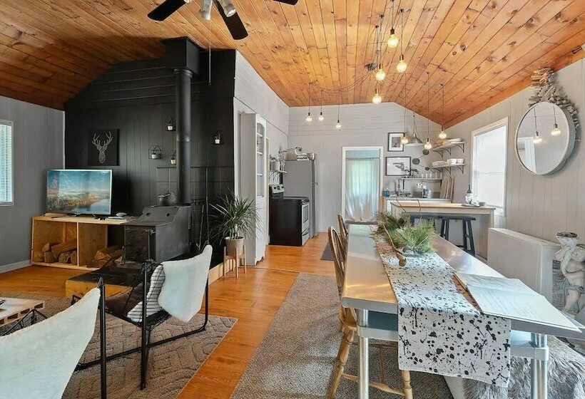 Romantic Bungalow Amongst The Pines