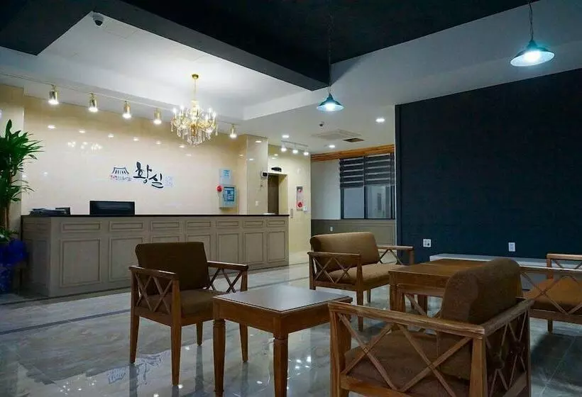 ホテル Hwangsil Tourist