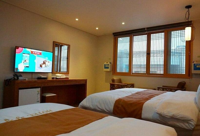 בית מלון כפרי Hwangsil Tourist