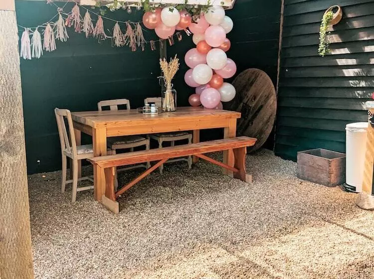 Hotelli Immaculate Lotus Belle Tent Retreat, North Devon