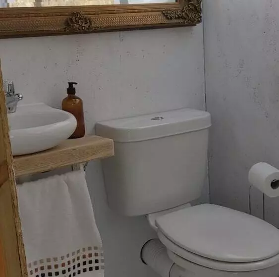 Hotelli Immaculate Lotus Belle Tent Retreat, North Devon