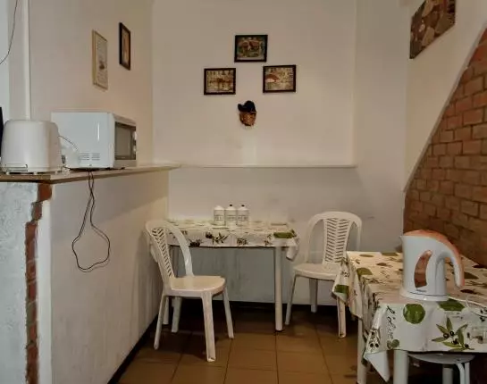 A La Russ Hotel Hostel