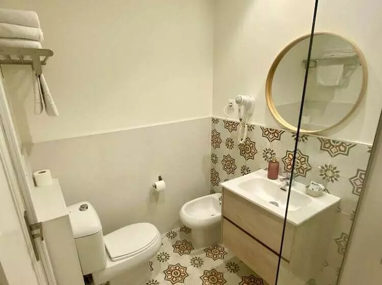 ユースホステル Far Home Gran Vía