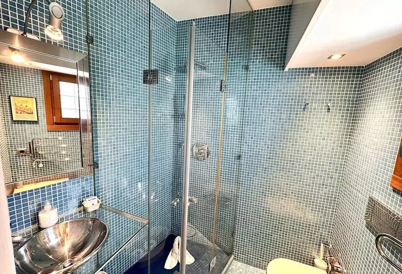 ユースホステル Far Home Gran Vía