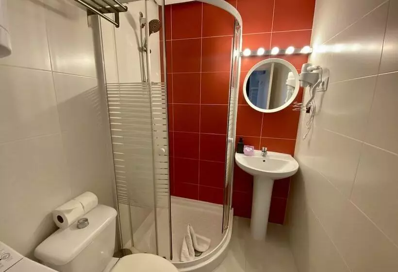 ユースホステル Far Home Gran Vía