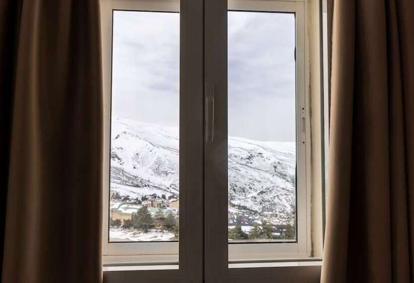 Albergue Inturjoven Sierra Nevada Hostel