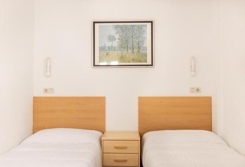 Albergue Inturjoven Sierra Nevada Hostel