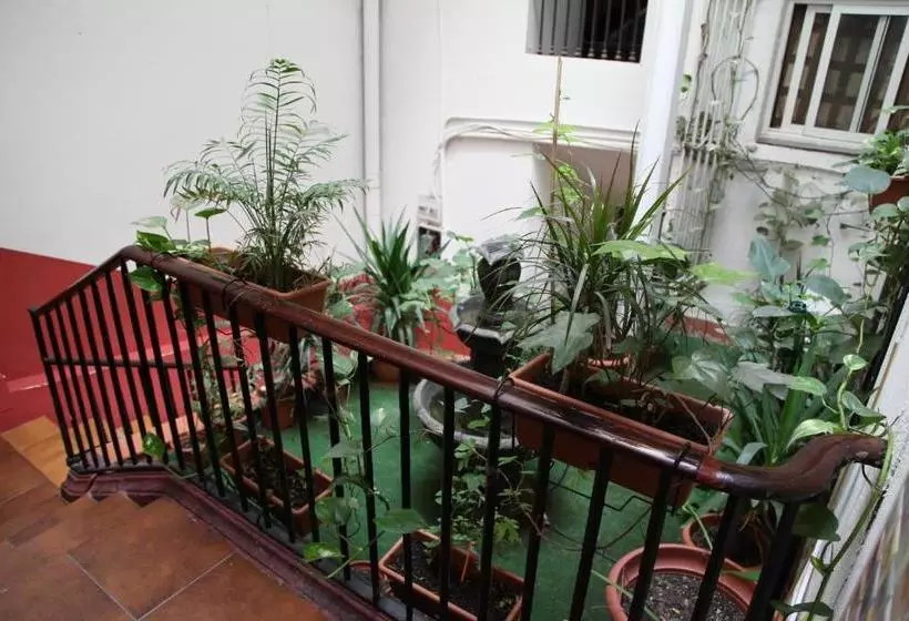 Central Station Hostel Barcelona