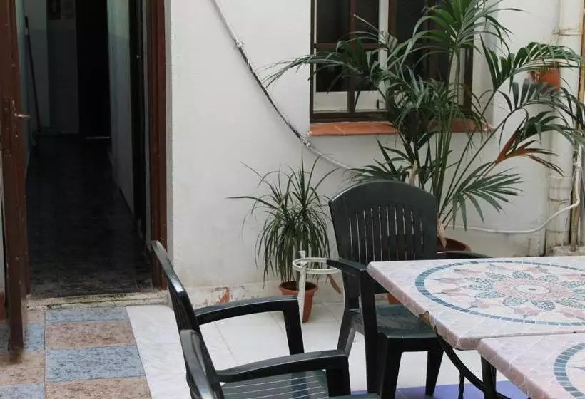 Central Station Hostel Barcelona