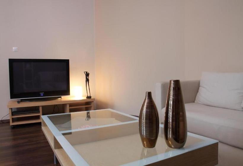 Glam House Apartments