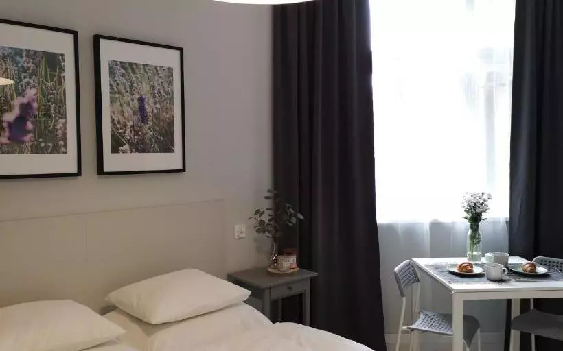 Glam House Apartments