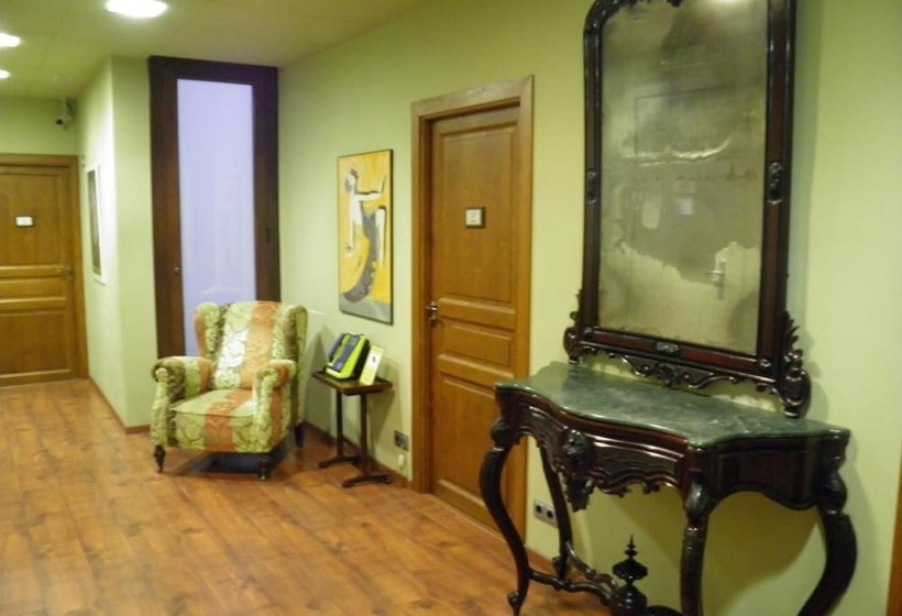 Отель Annex Rey Don Jaime I