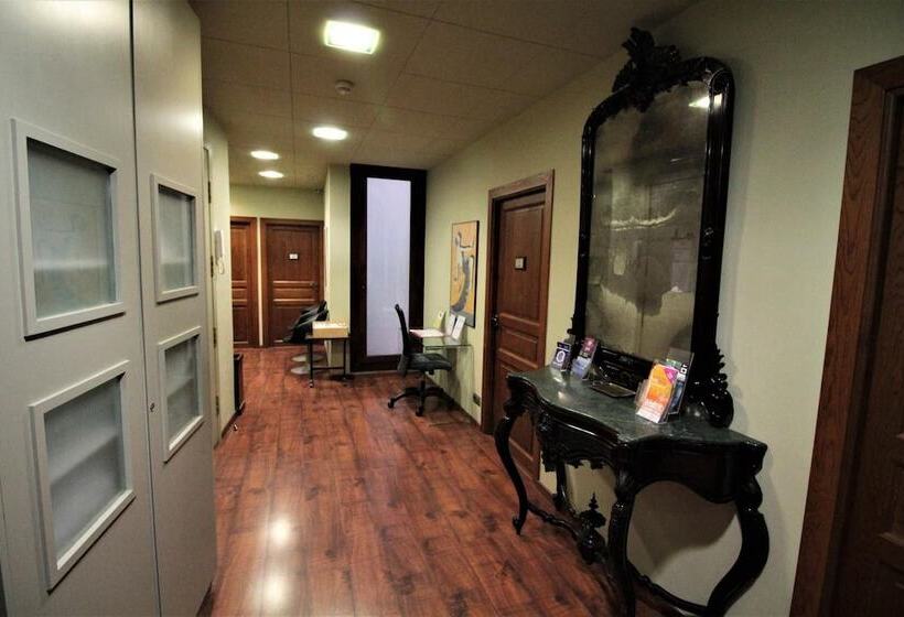 Отель Annex Rey Don Jaime I