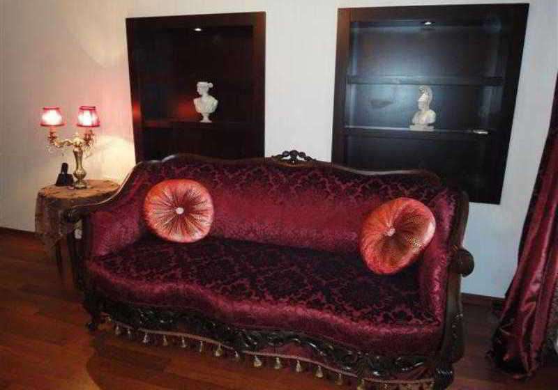 ホテル Ascot House