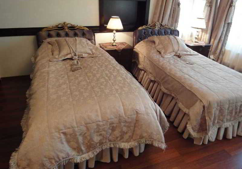 ホテル Ascot House