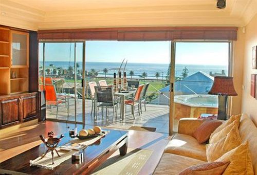 בית מלון כפרי Beachside