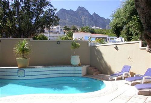 בית מלון כפרי Beachside