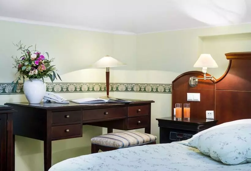 Отель Maltański