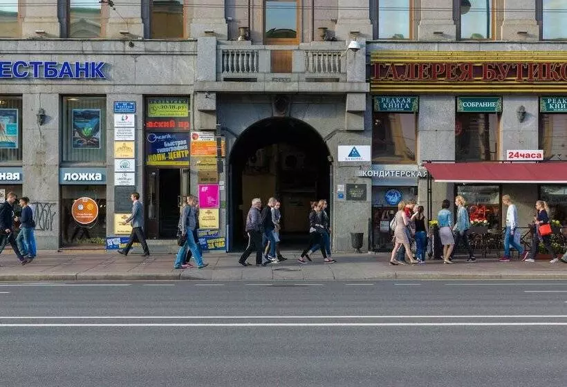 ホテル Ra Nevsky 44