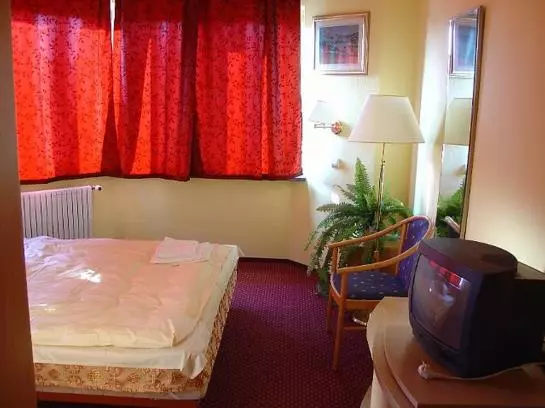 Отель Rezydencja Parkowa